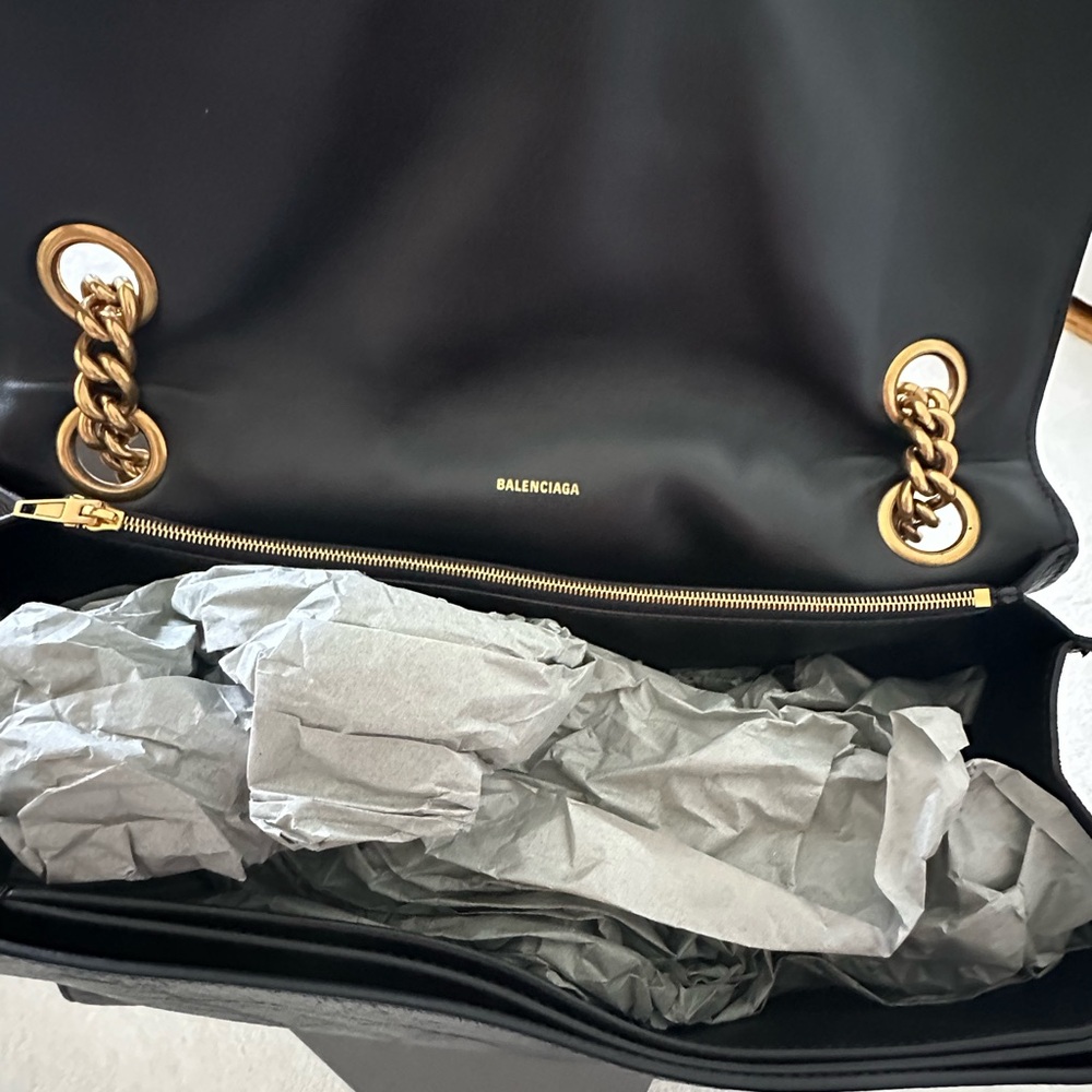 Balenciaga Crush Large Chain Bag - Picture 6 of 9